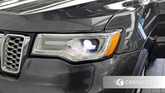 Jeep Grand Cherokee id 4402359 из Кореи 14