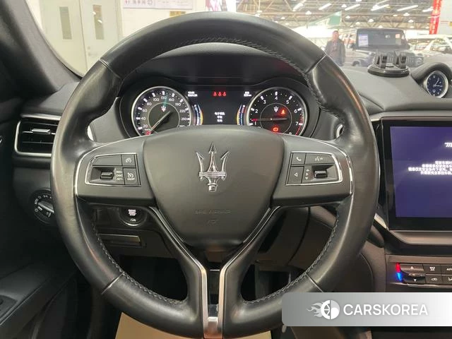 Maserati Ghibli id 4208622 из Китая 14