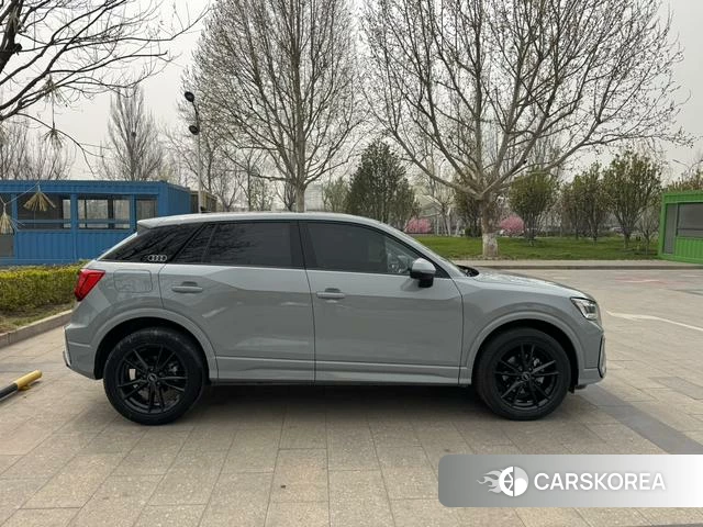 Audi Q2L id 4259324 из Китая 14