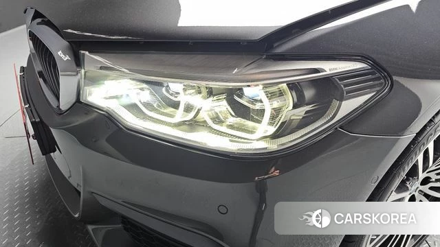 BMW 5 Series (G30) id 4225276 из Кореи 14