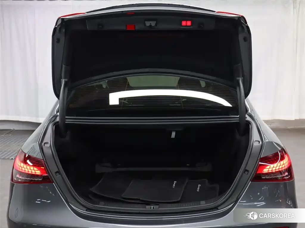 Mercedes-Benz E-class AMG id 4629185 из Китая 14