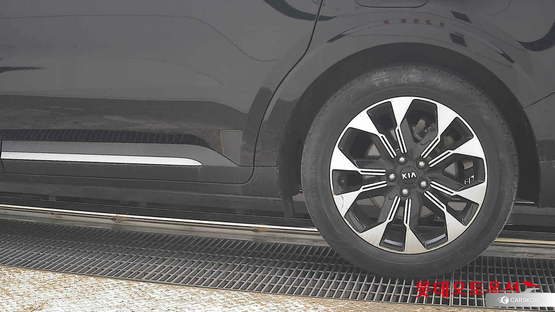 Kia Carnival id 3888374 из Кореи 14