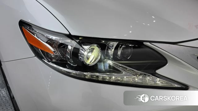Lexus New ES300h id 4733051 из Кореи 14
