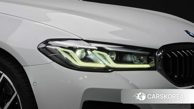 BMW 5 Series (G30) id 4899250 из Кореи 14