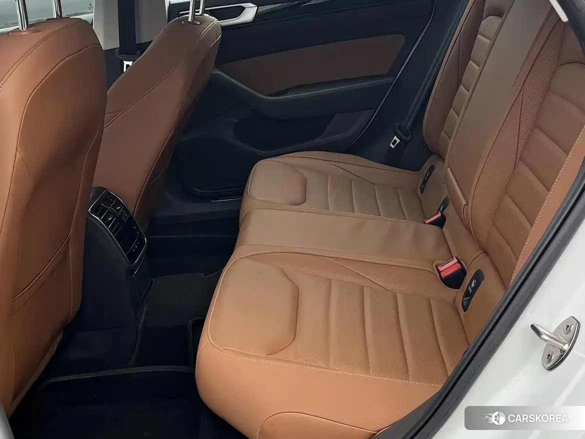 Volkswagen Arteon (CC) id 4679686 из Китая 14