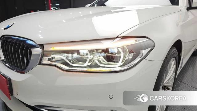 BMW 5 Series (G30) id 4483239 из Кореи 14