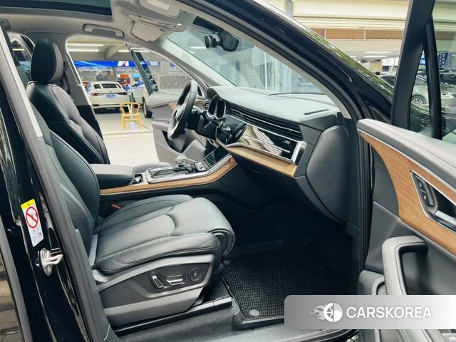 Audi Q7 id 4261264 из Китая 14