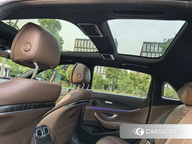 Mercedes-Benz E-class id 4307753 из Китая 14