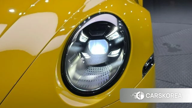 Porsche 911(992) id 4584808 из Кореи 14