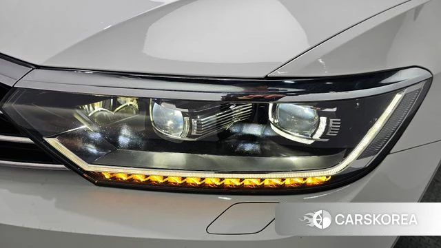 Volkswagen Passat GT (B8) id 4188656 из Кореи 14