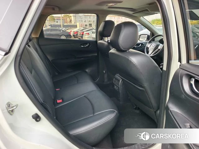 Nissan TIIDA id 4272736 из Китая 14