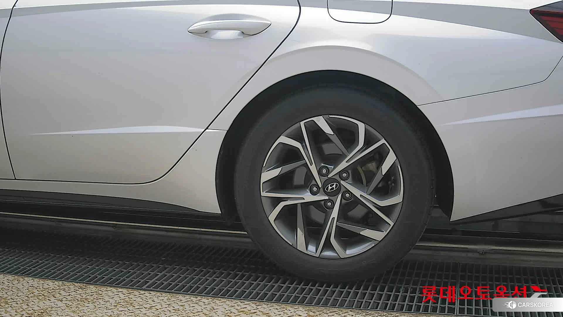 Hyundai Sonata id 4347307 из Кореи 14