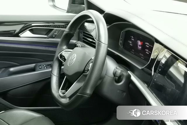 Volkswagen Passat PHEV id 4264109 из Китая 14