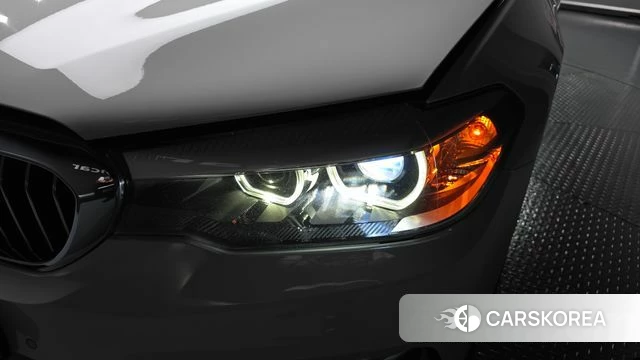 BMW 5 Series (G30) id 4689396 из Кореи 14