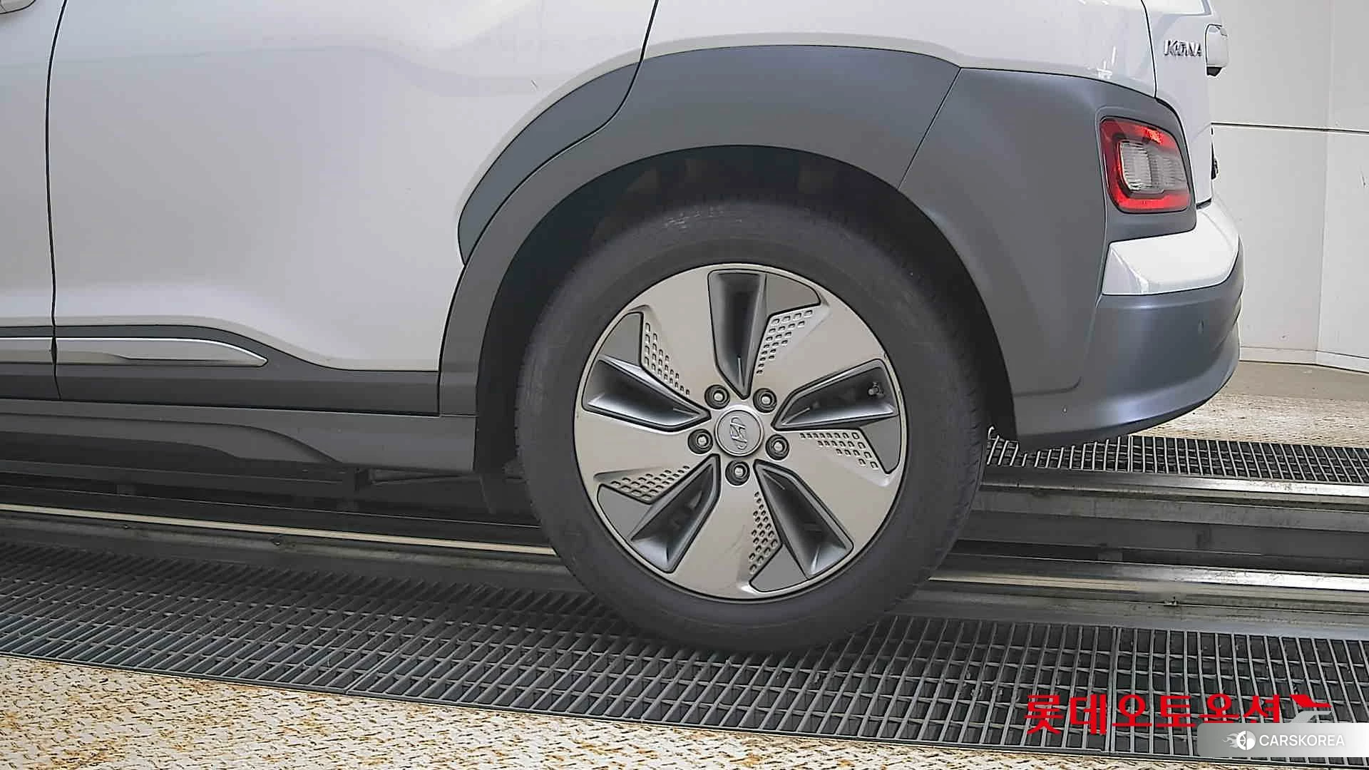 Hyundai KONA Electric id 4504392 из Кореи 14