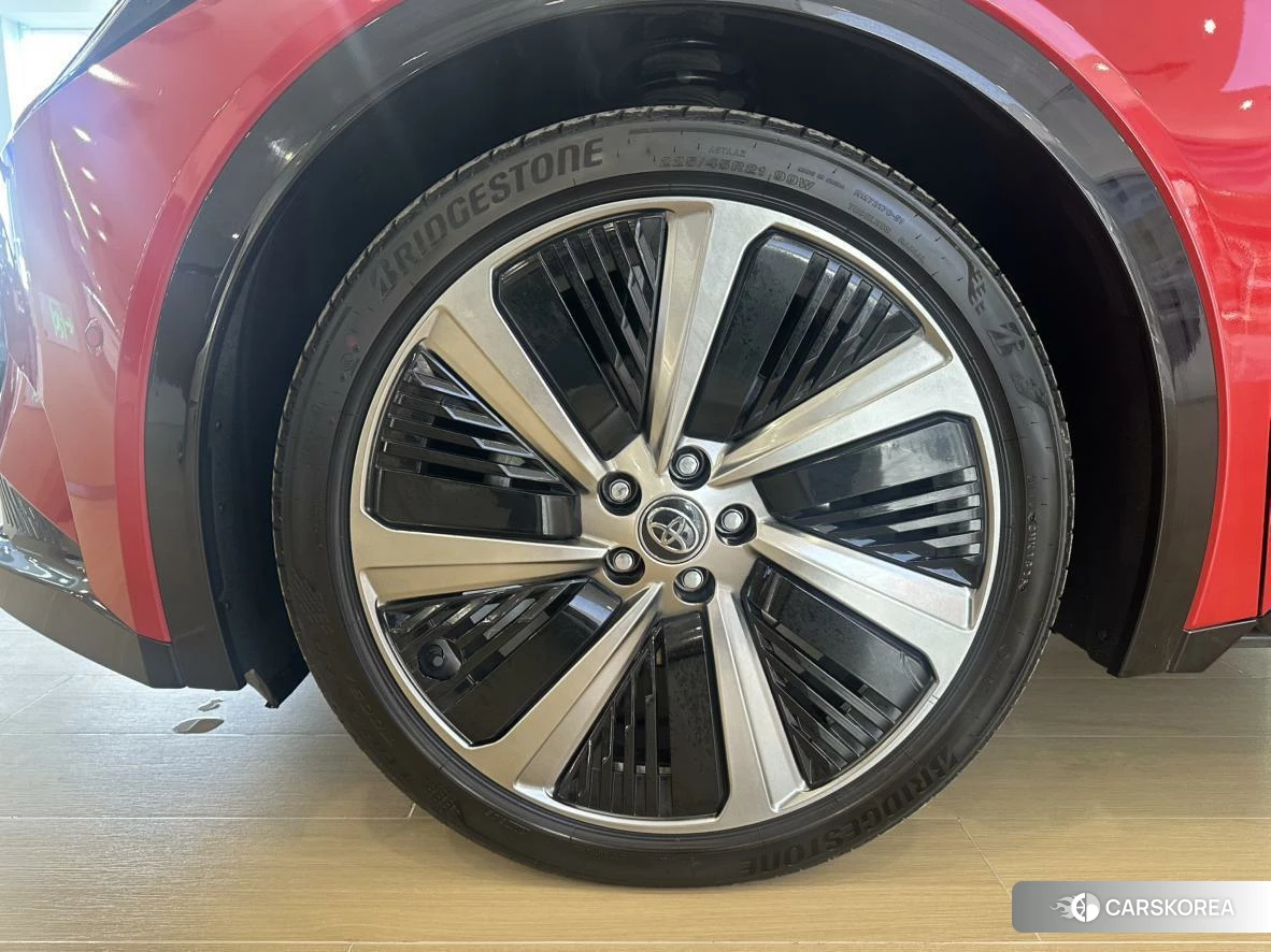 Toyota bZ5 id 4515166 из Китая 14