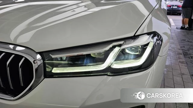 BMW 5 Series (G30) id 4604007 из Кореи 14