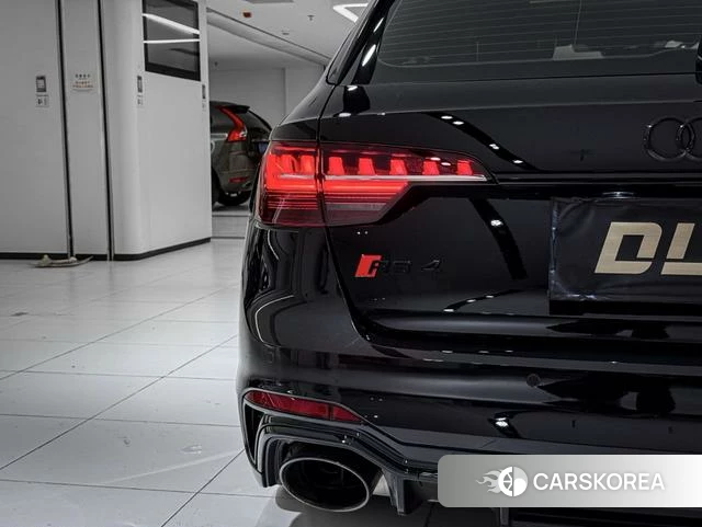 Audi RS 4 id 4274322 из Китая 14