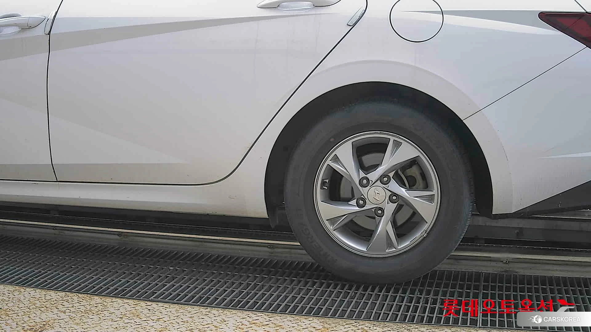 Hyundai Avante id 4289506 из Кореи 14