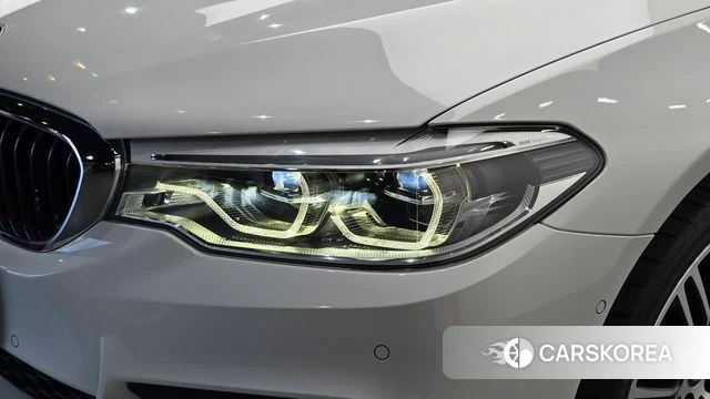 BMW 5 Series (G30) id 4459449 из Кореи 14