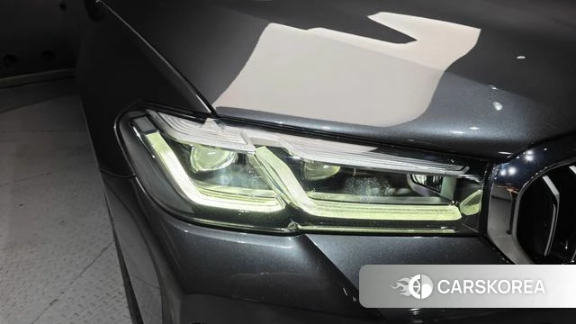 BMW 5 Series (G30) id 4376427 из Кореи 14