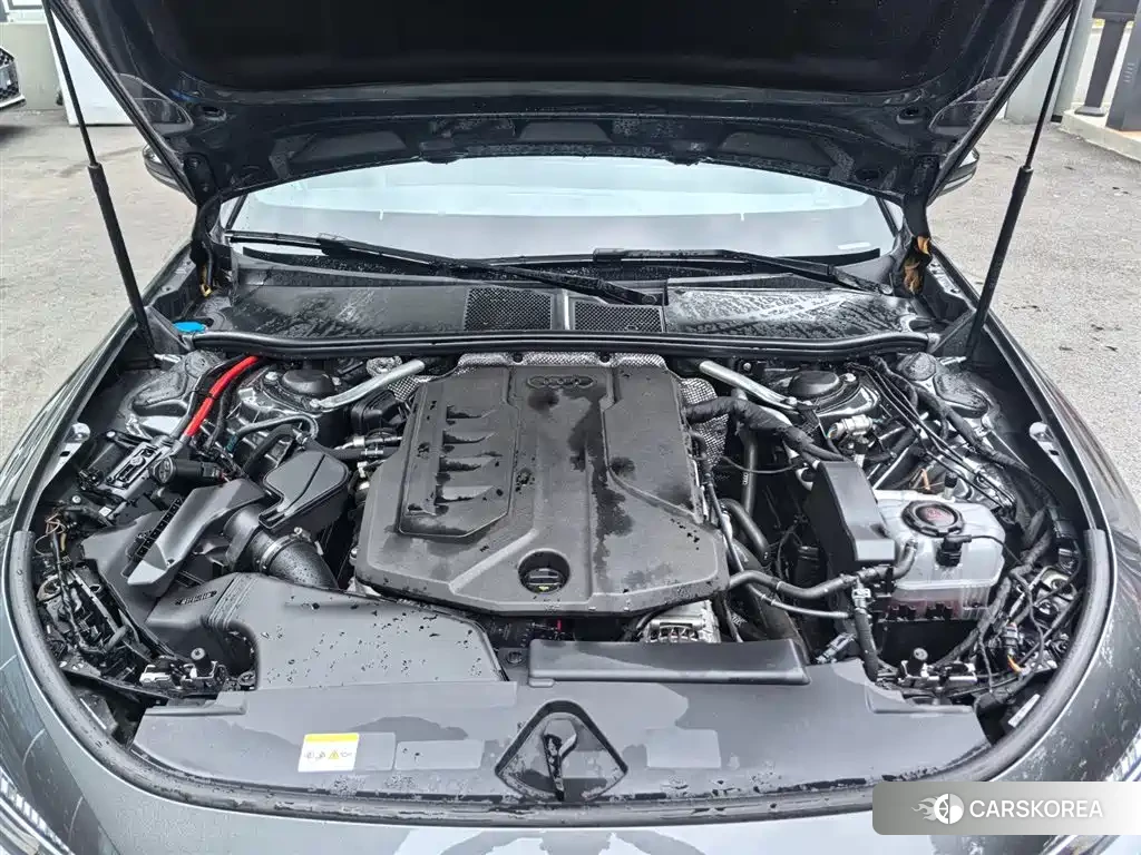 Audi A5L id 4664565 из Китая 14