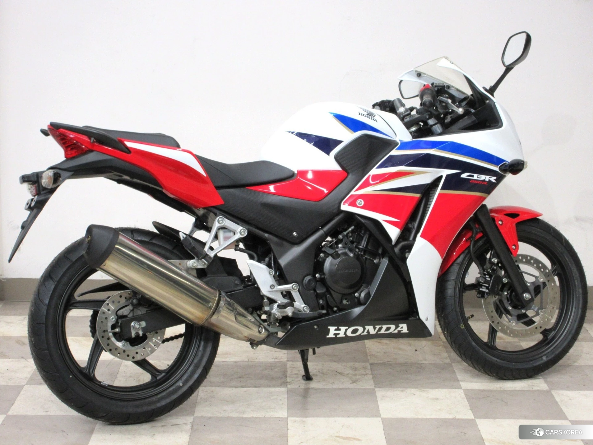 Honda CBR250R id 3947907 из Японии 14