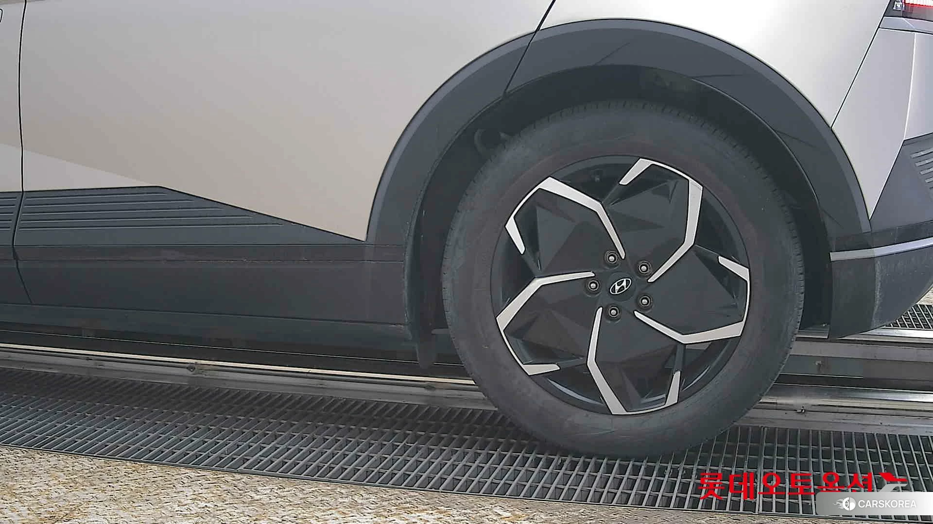 Hyundai IONIQ 5 id 3888332 из Кореи 14