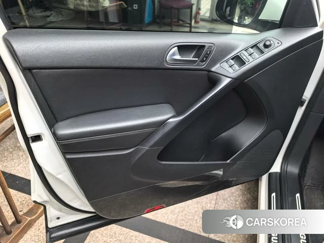 Volkswagen Tiguan id 4207983 из Китая 14