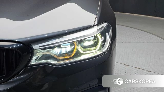 BMW 5 Series (G30) id 4520849 из Кореи 14