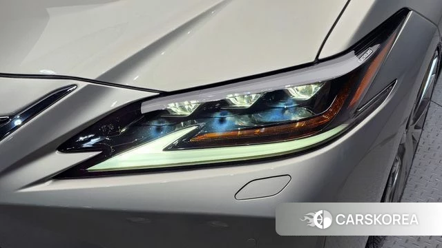 Lexus ES300h 7th generation id 4435504 из Кореи 14
