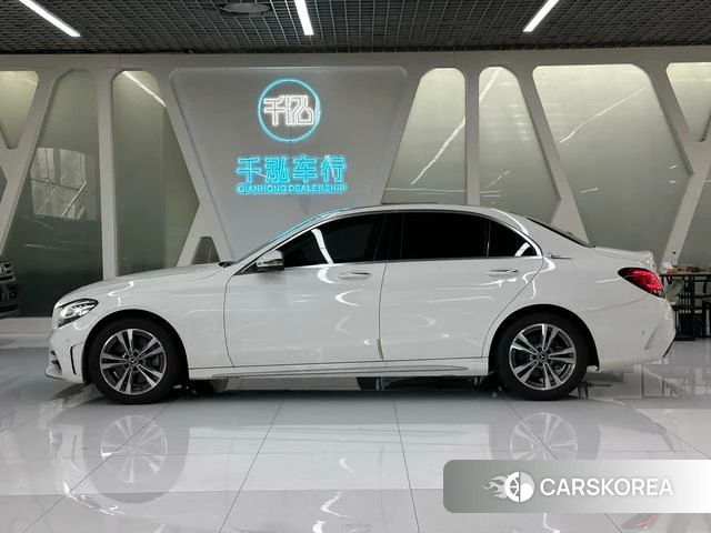 Mercedes-Benz Class C id 4314377 из Китая 14