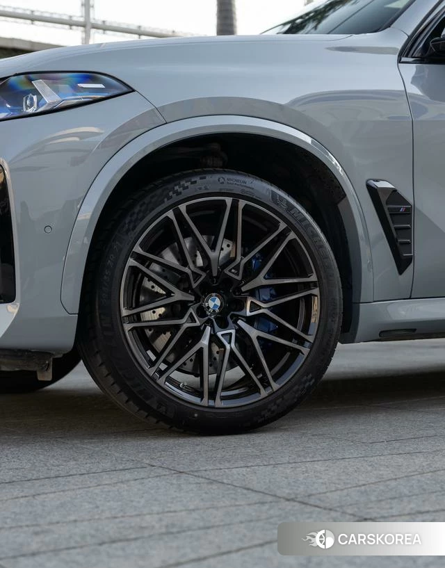BMW X5 M id 4263137 из Китая 14