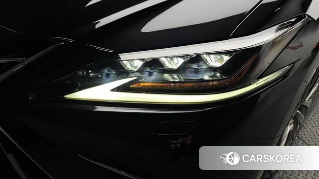 Lexus ES300h 7th generation id 4377278 из Кореи 14