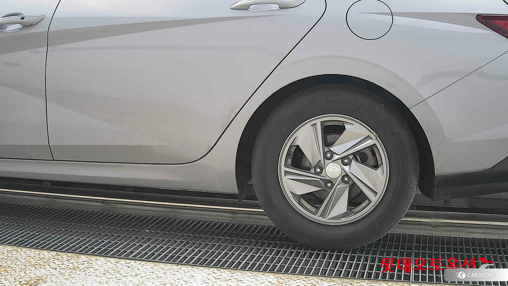 Hyundai Avante id 4289413 из Кореи 14