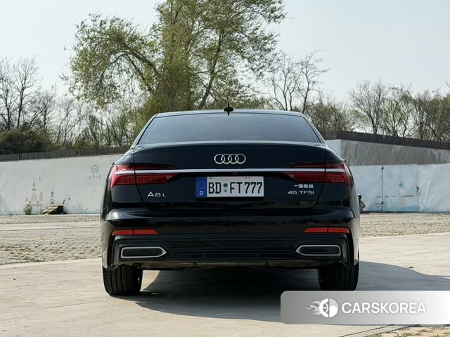 Audi A6L id 4259271 из Китая 14