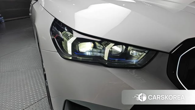 BMW 5 Series (G60) id 4499295 из Кореи 14