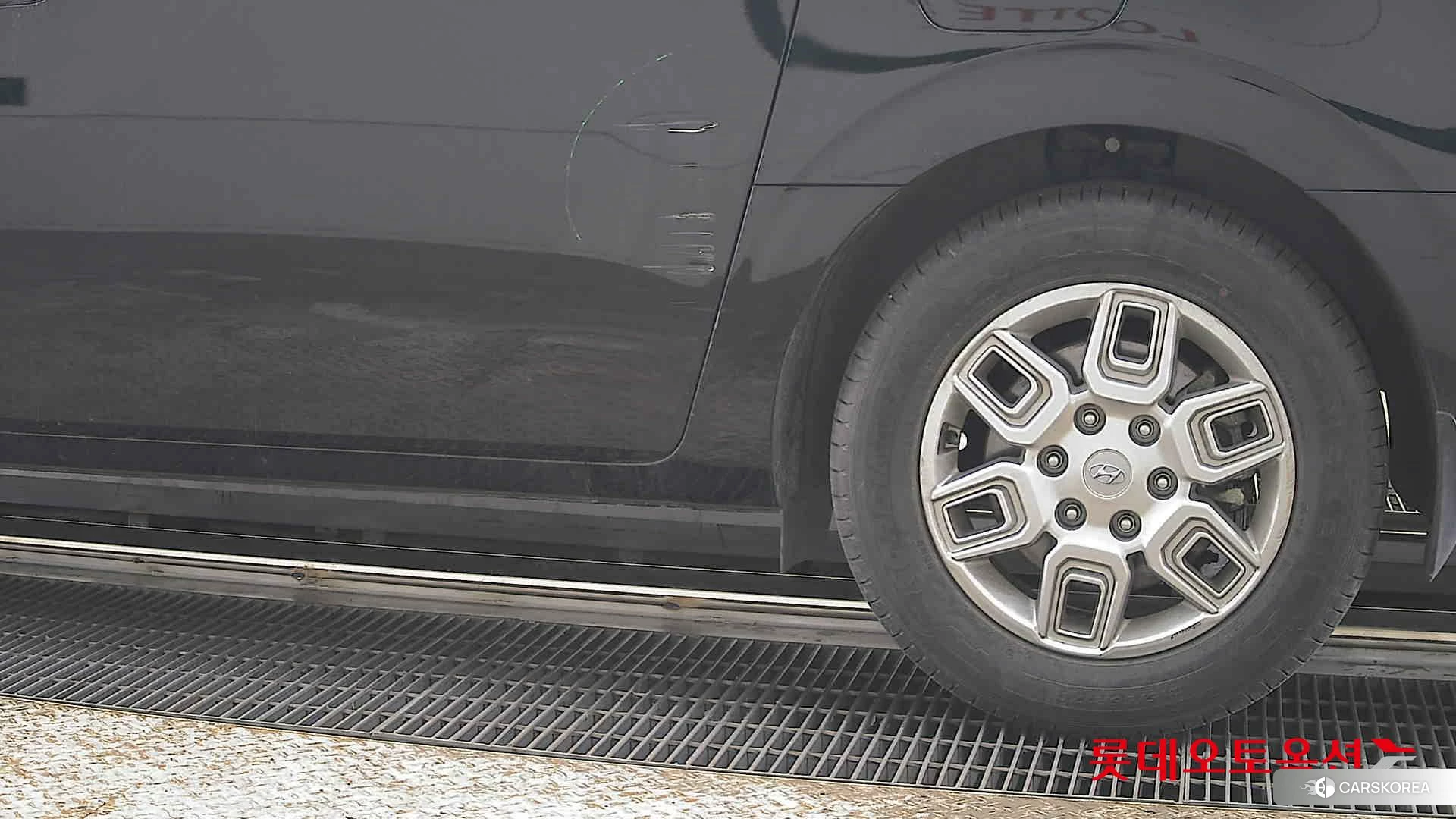 Hyundai Staria id 3888341 из Кореи 14