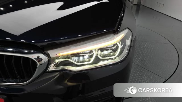 BMW 5 Series (G30) id 4543662 из Кореи 14