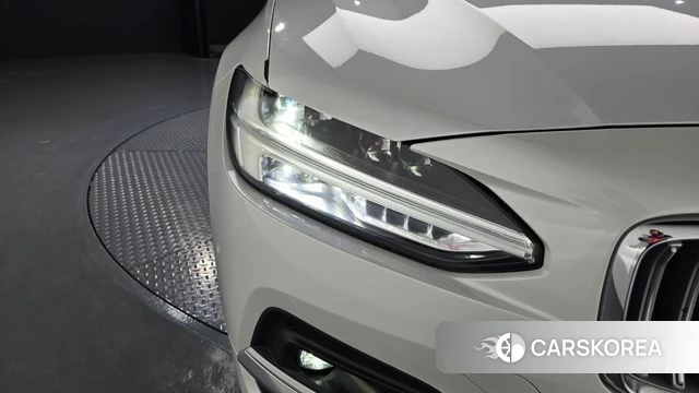 Volvo S90 id 4494220 из Кореи 14