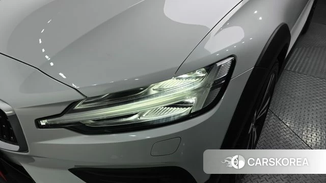 Volvo V60 Cross-Country 2nd Generation id 4293944 из Кореи 14