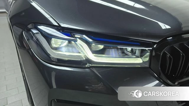 BMW 5 Series (G30) id 4395374 из Кореи 14