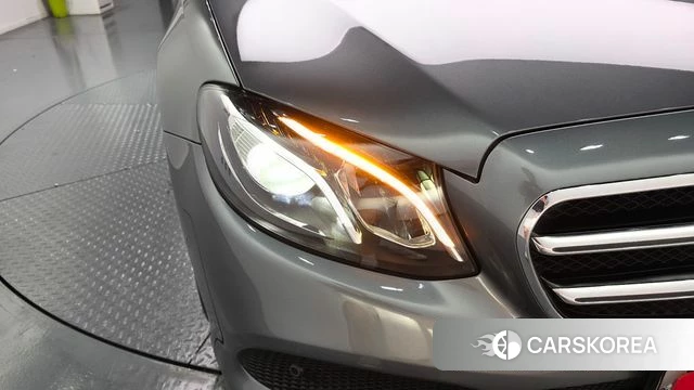 Mercedes-Benz E-Class W213 id 4672170 из Кореи 14