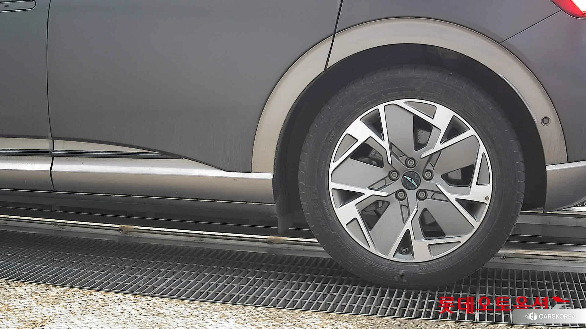 Hyundai GV60 id 3875821 из Кореи 14