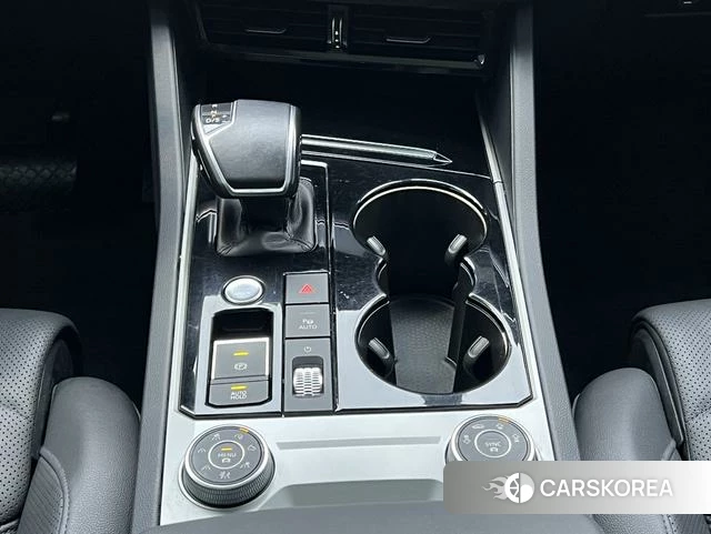 Volkswagen Touareg id 4207350 из Китая 14