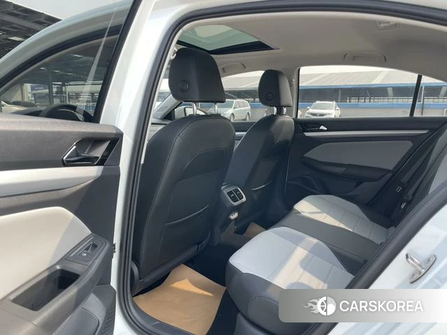 Volkswagen Bora id 4273588 из Китая 14