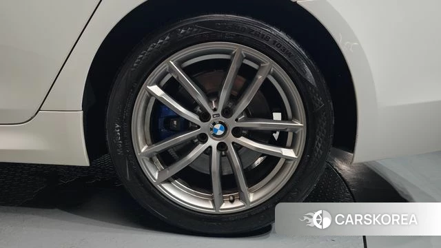 BMW 5 Series (G30) id 4325996 из Кореи 14