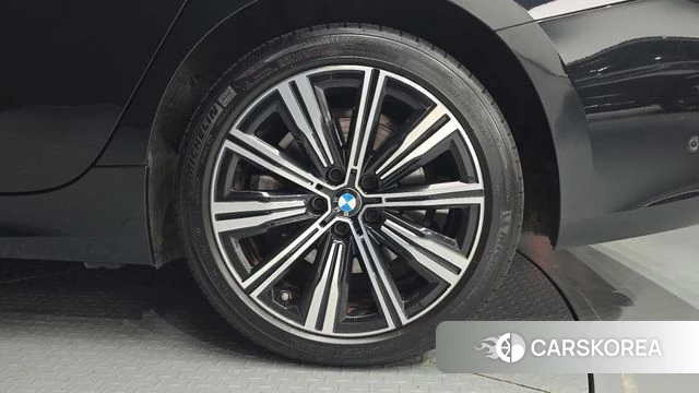BMW 3 Series (G20) id 4410423 из Кореи 14