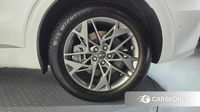 Genesis GV70 id 4893013 из Кореи 14