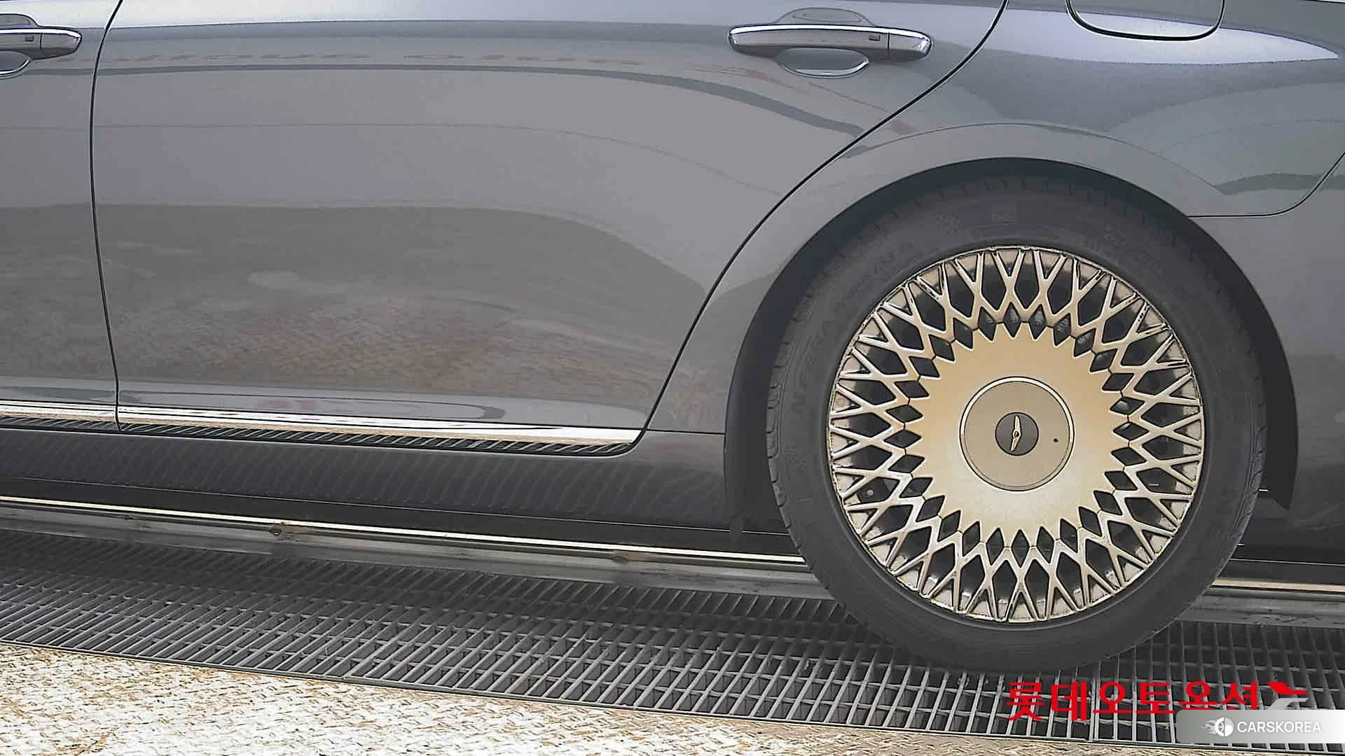 Hyundai G90 id 3888342 из Кореи 14